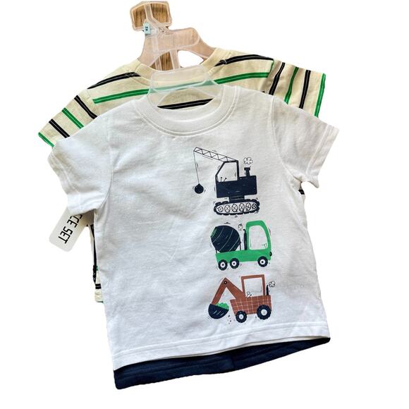 18M Toddler Boys 3PC Set: 2 Tees and 1 Jogger By Buttons & Tread - NWT - Picture 2 of 12